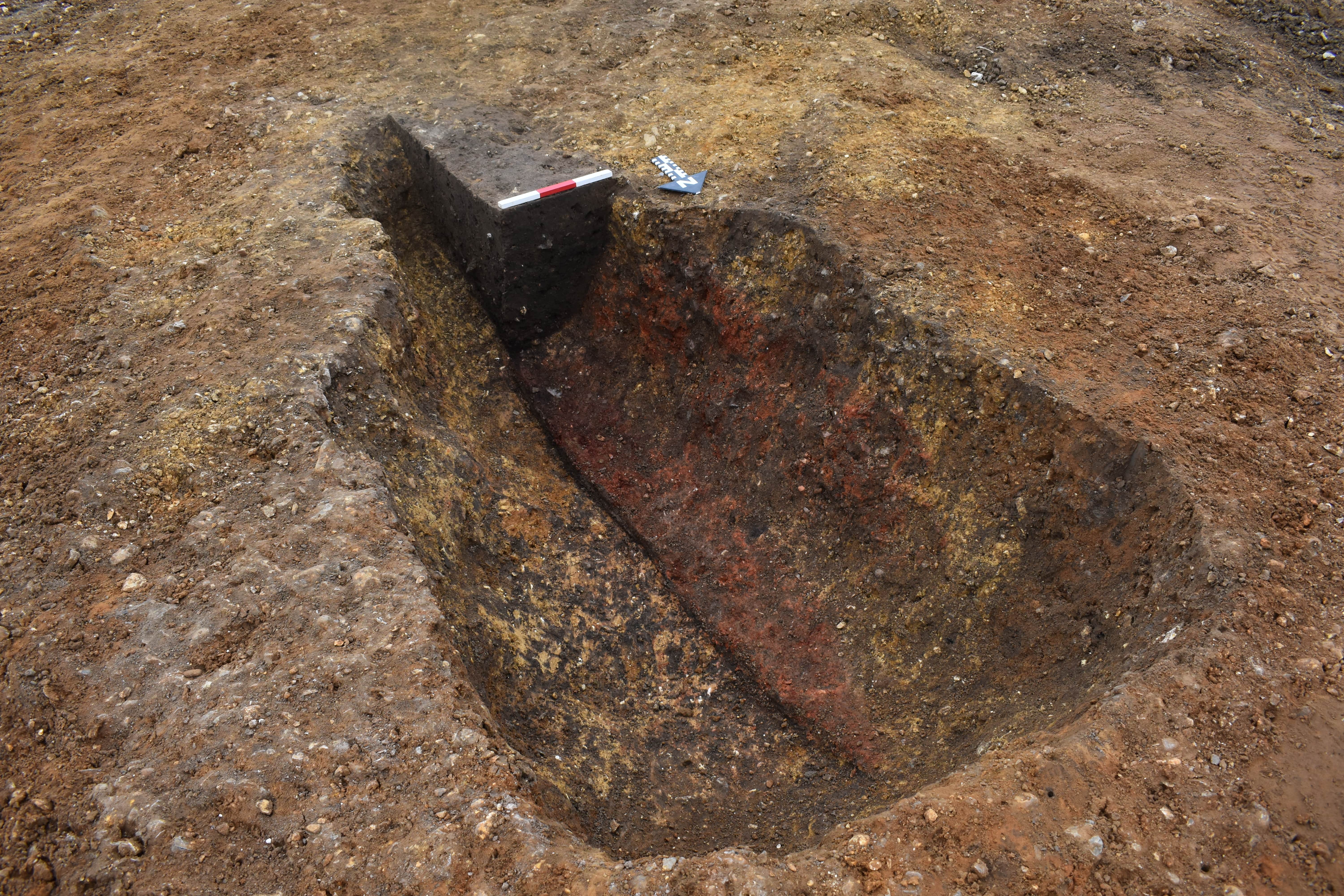 The oven fully excavated, showing the burnt lining.