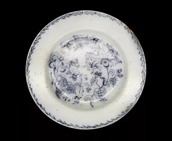 Ceramic dinner plate found with a burial